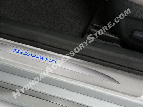 2015_hyundai_sonata_illuminated_door_sills.jpg