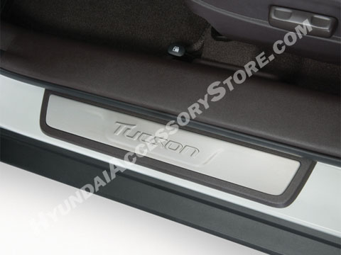 2010_hyundai_tucson_door_sill_plates.jpg