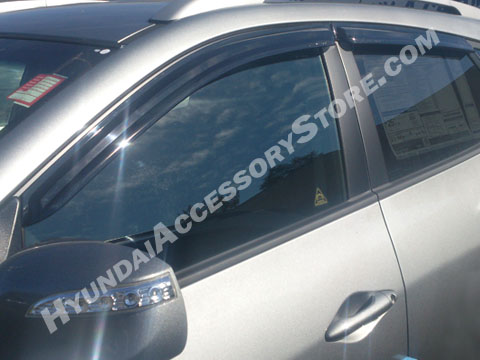 2010_hyundai_tucson_ventvisor.jpg