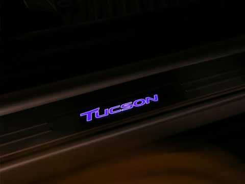 Hyundai Tucson Illuminated Door Scuff Plates