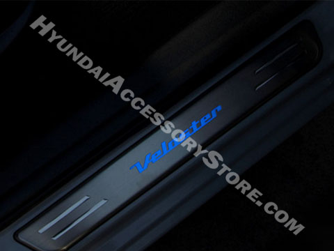 hyundai_veloster_illuminated_door_sills.jpg